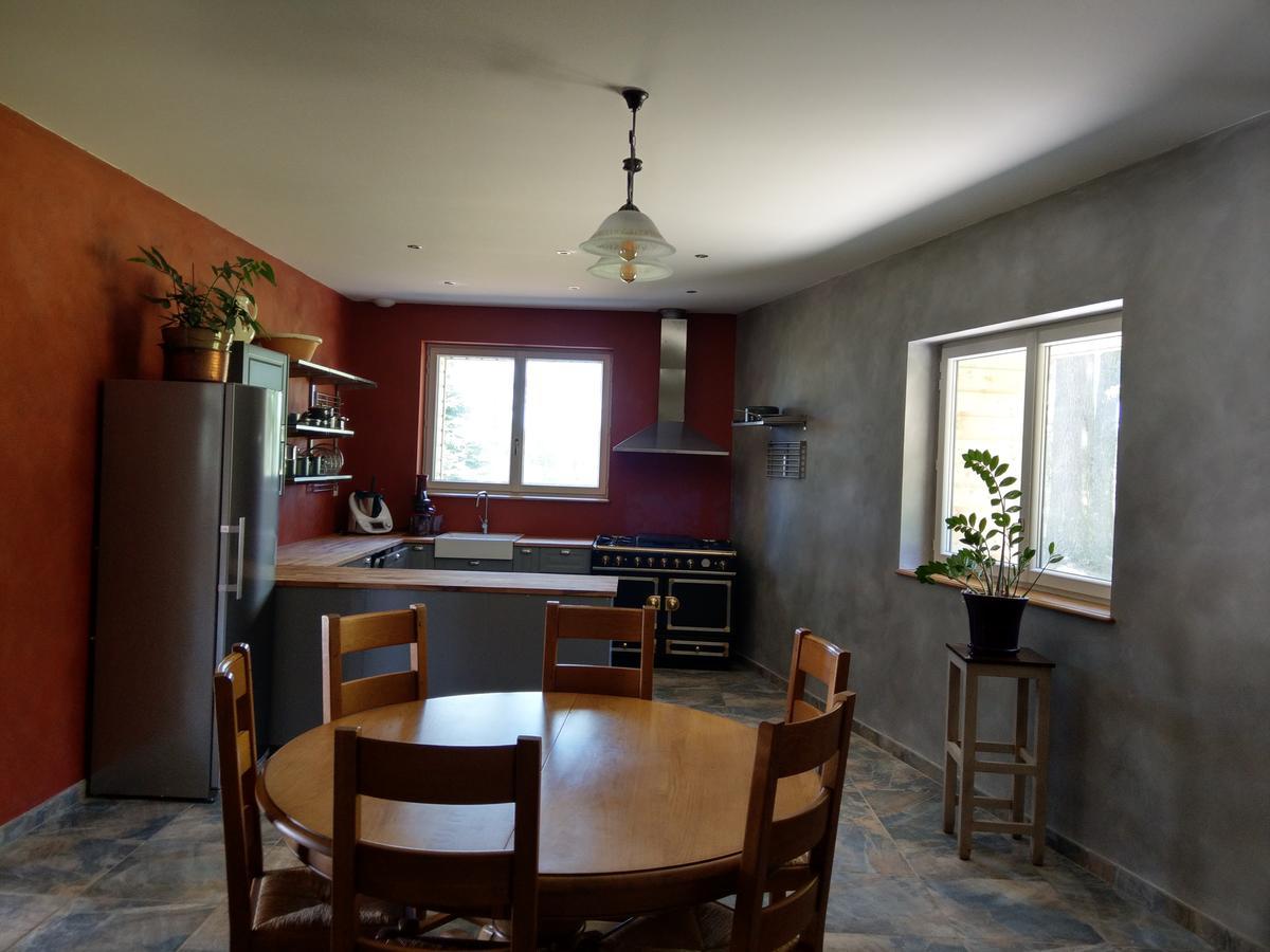 Les Chambres D'Hotes De La Frissonnette Auzelles Eksteriør bilde